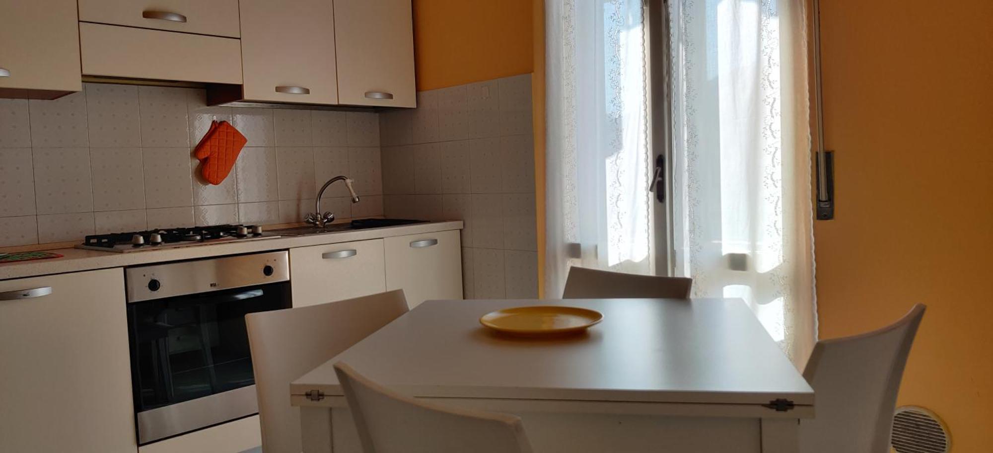 "Casa Sofia" Appartamento Raffalda Zona Clinica Пиаченца Екстериор снимка